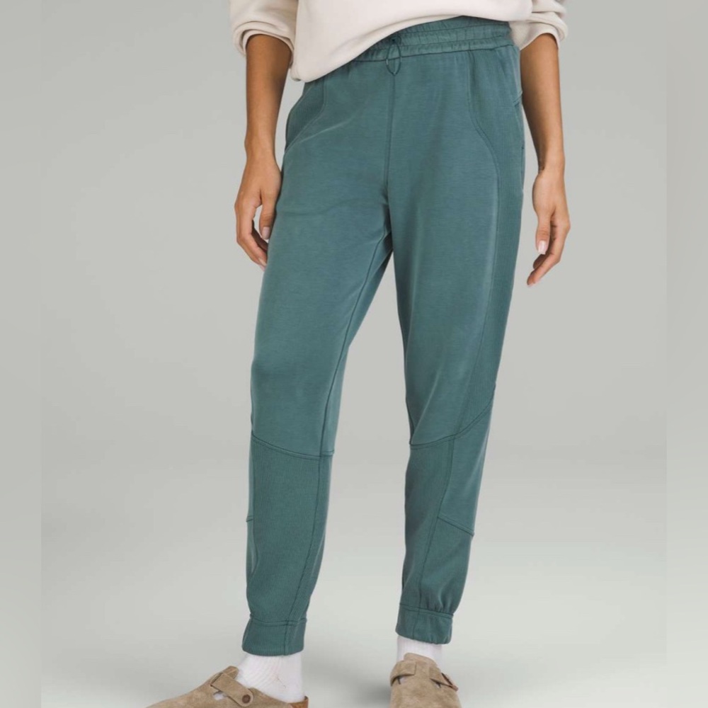 Lululemon Brushed Softstreme Ribbed High-Rise Jogger Green Jasper 10